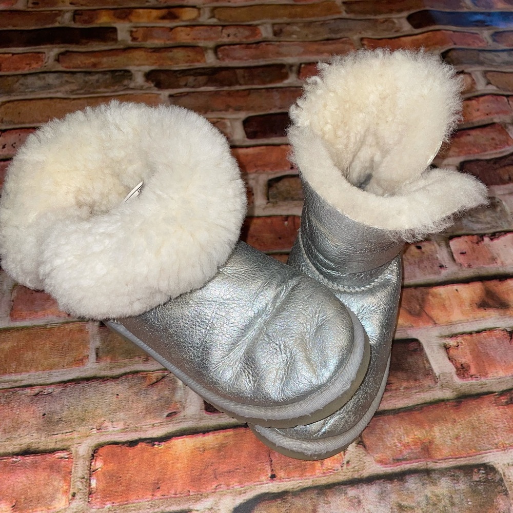 Girls Uggs